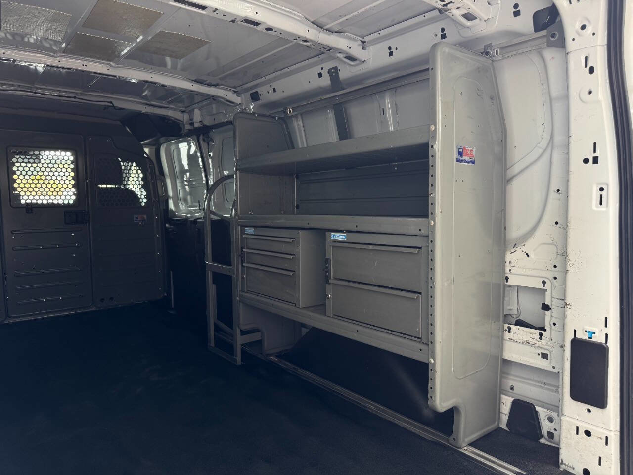 Used 2018 Ford Transit 250 148 Low Roof image 11