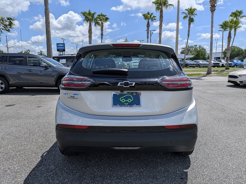 Certified 2023 Chevrolet Bolt LT w/ Driver Confidence Package FWD image 4