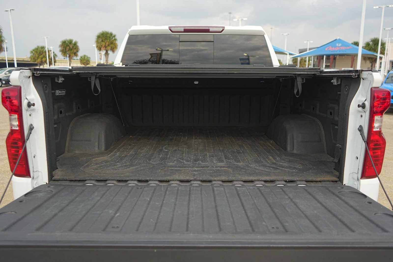 Used 2019 Chevrolet Silverado 1500 LT w/ All-Star Edition AWD/4WD image 27