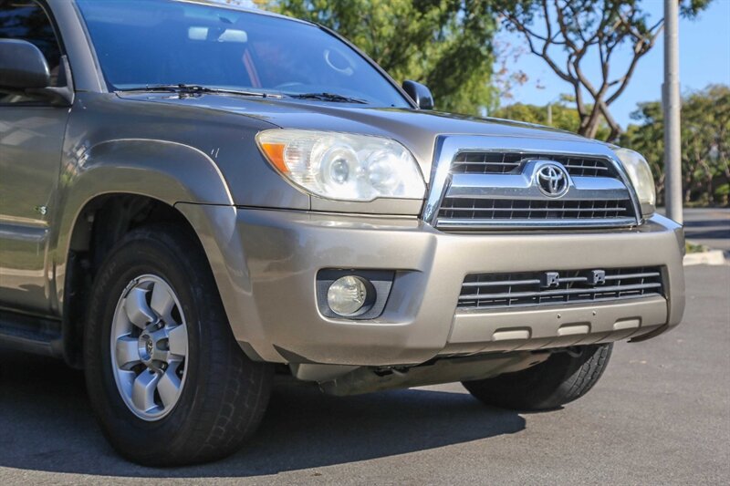 Used 2006 Toyota 4Runner SR5 RWD image 9