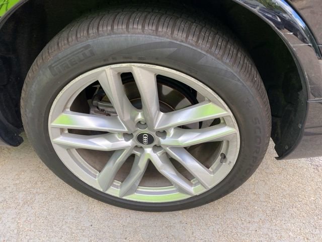 Used 2017 Audi Q7 3.0T Prestige AWD/4WD image 16