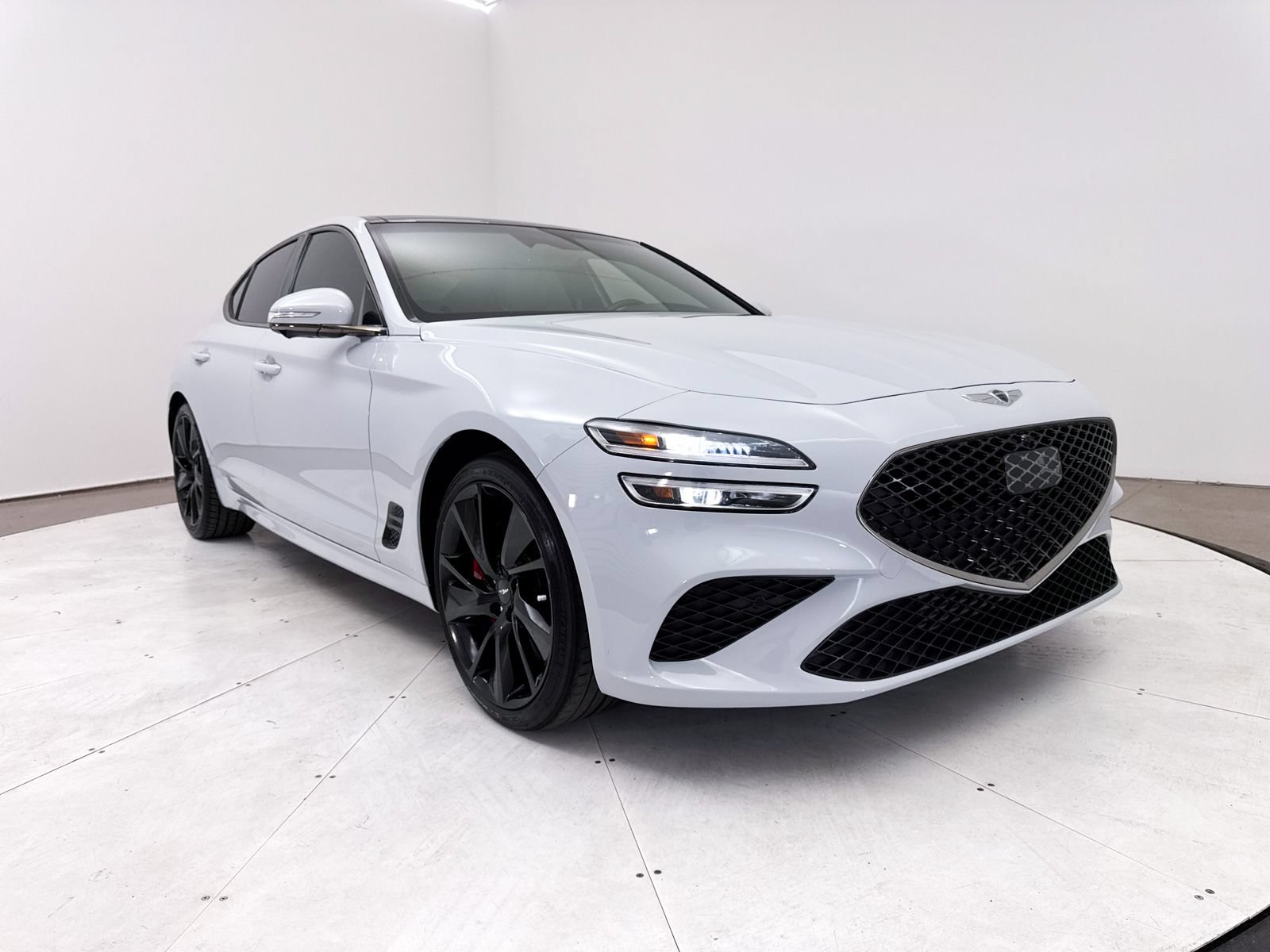 Used 2023 Genesis G70 3.3T w/ Sport Prestige Package RWD image 14