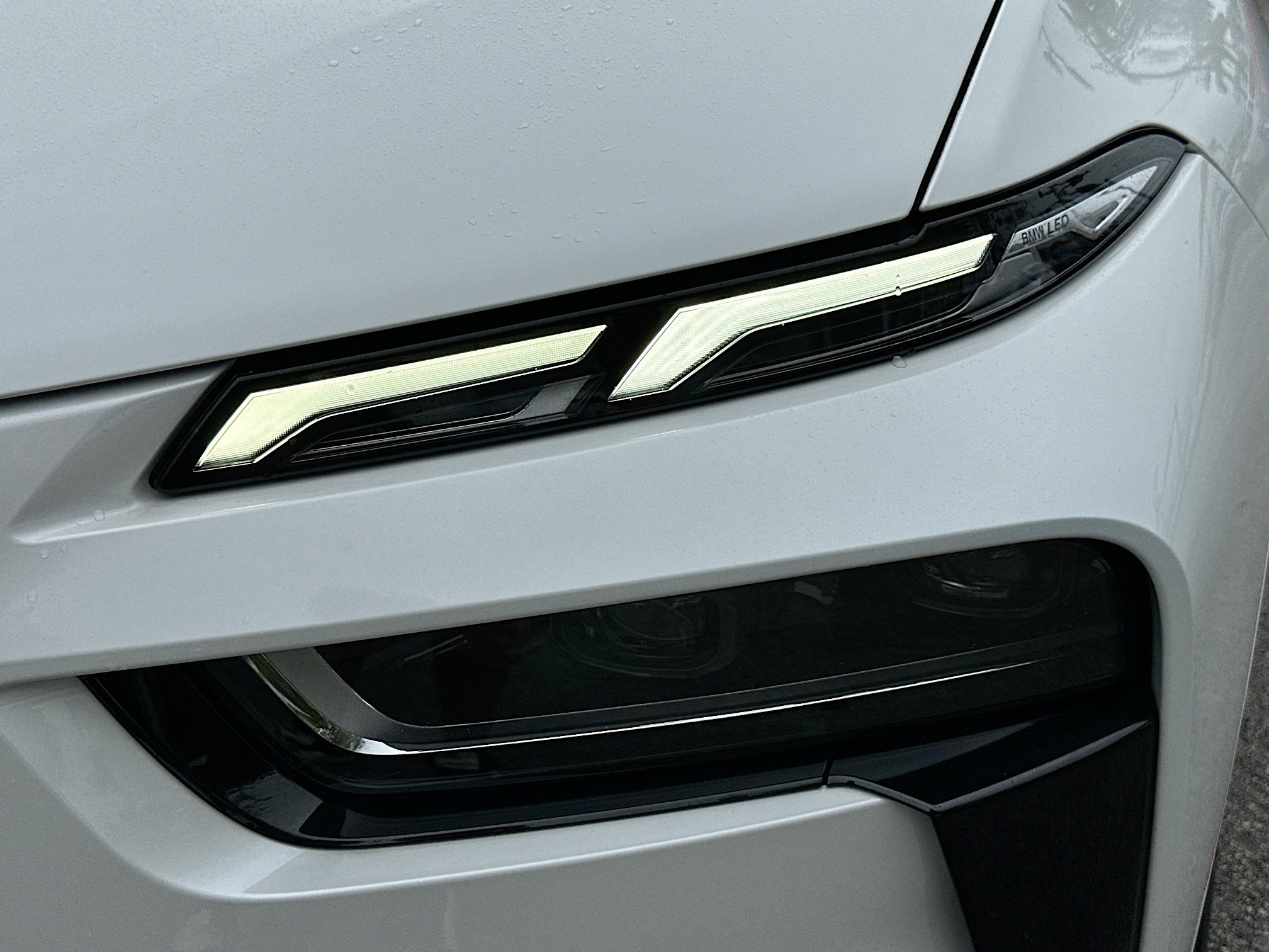 Certified 2023 BMW X7 xDrive40i w/ M Sport Package image 32