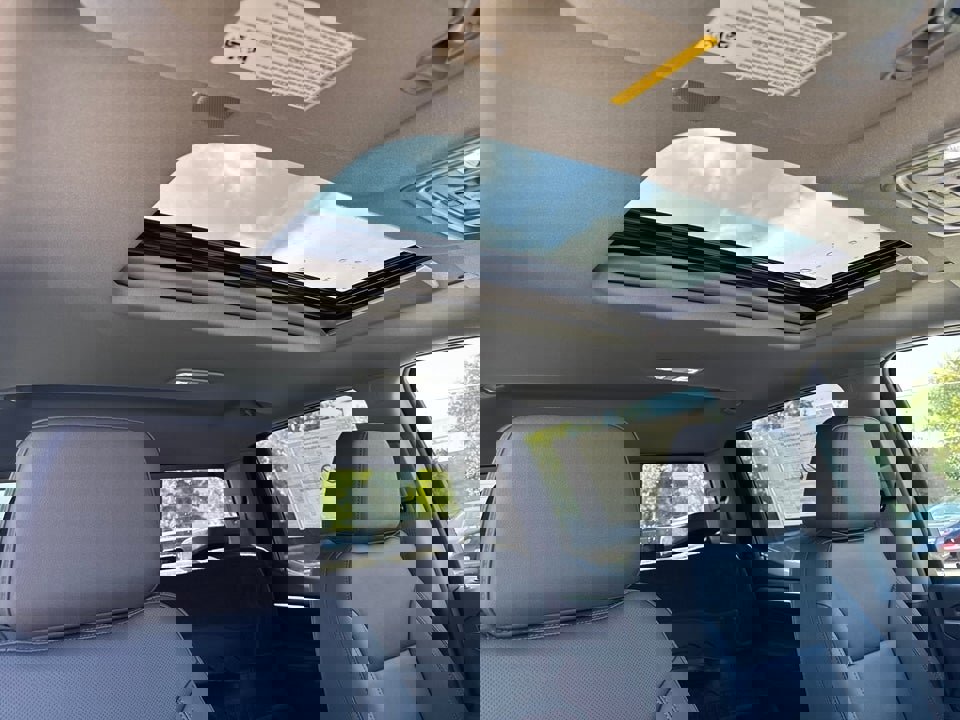 Used 2026 GMC Sierra 1500 SLT w/ SLT Premium Plus Package image 16