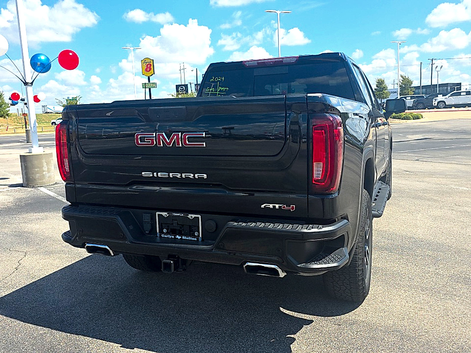 Used 2024 GMC Sierra 1500 AT4 w/ Technology Package AWD/4WD image 23