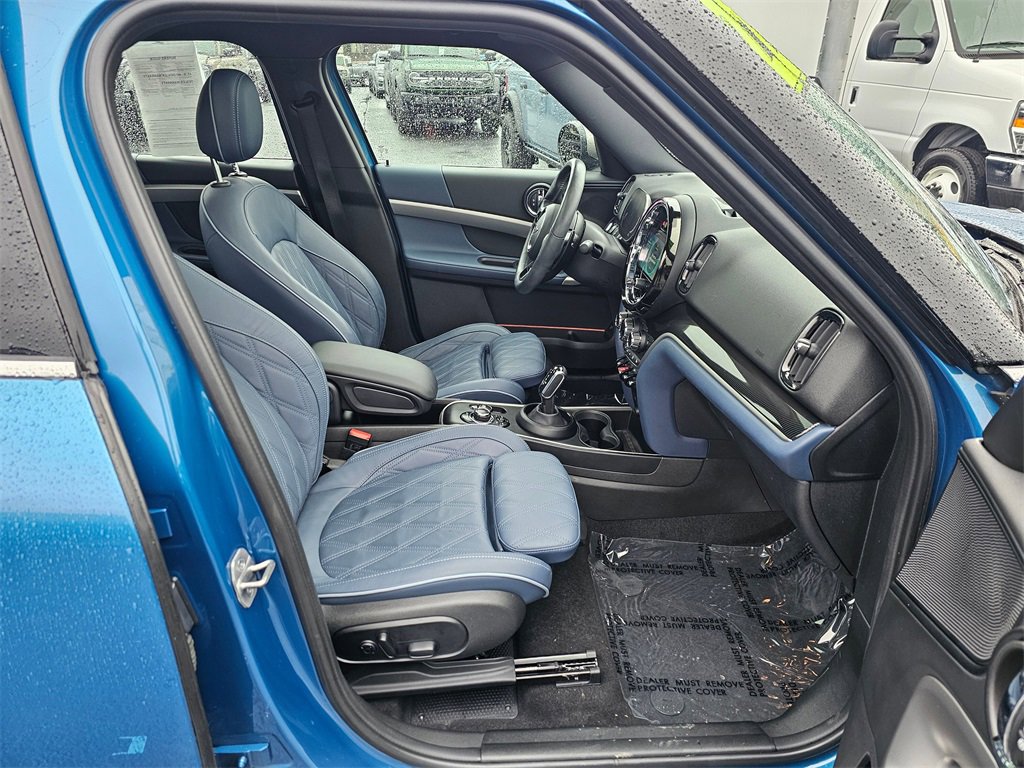 Used 2022 MINI Cooper Countryman S w/ Premium Package image 10