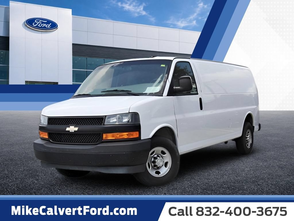 Used 2021 Chevrolet Express 2500 Extended w/ Driver Convenience Package RWD image 1