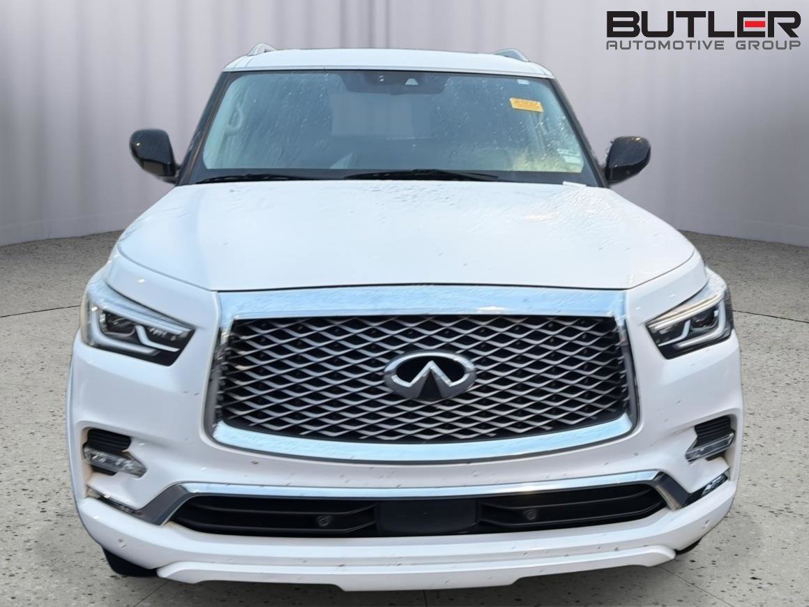 Used 2021 INFINITI QX80 Luxe w/ All-Season Package AWD/4WD image 4