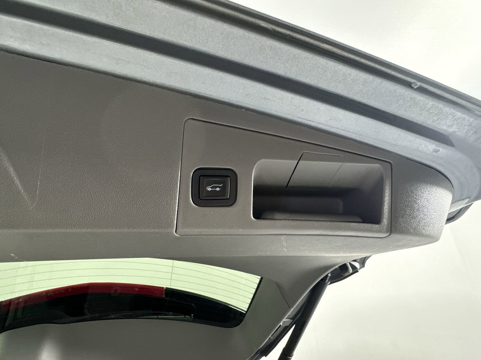 Used 2020 Cadillac XT5 Premium Luxury image 34