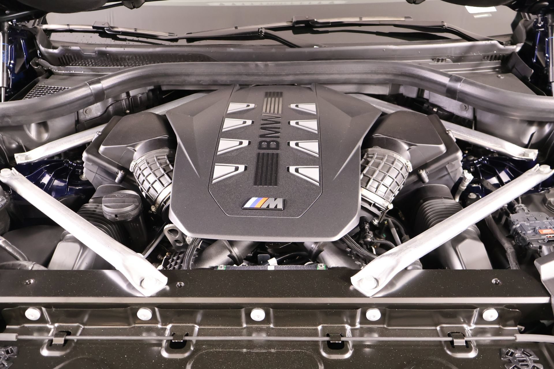 New 2026 BMW X5 M60i AWD/4WD image 21
