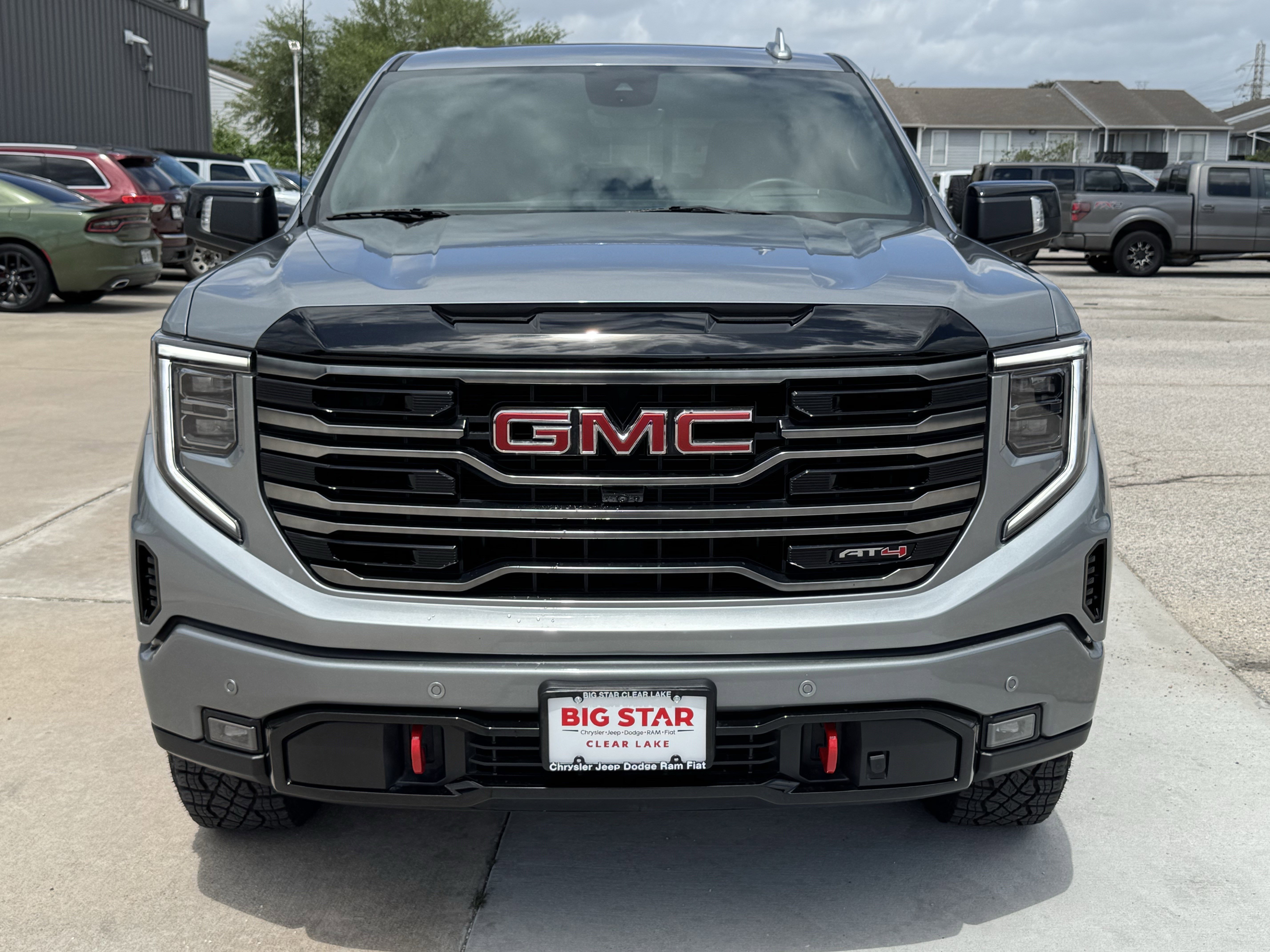 Used 2025 GMC Sierra 1500 AT4 w/ AT4 Premium Package image 3