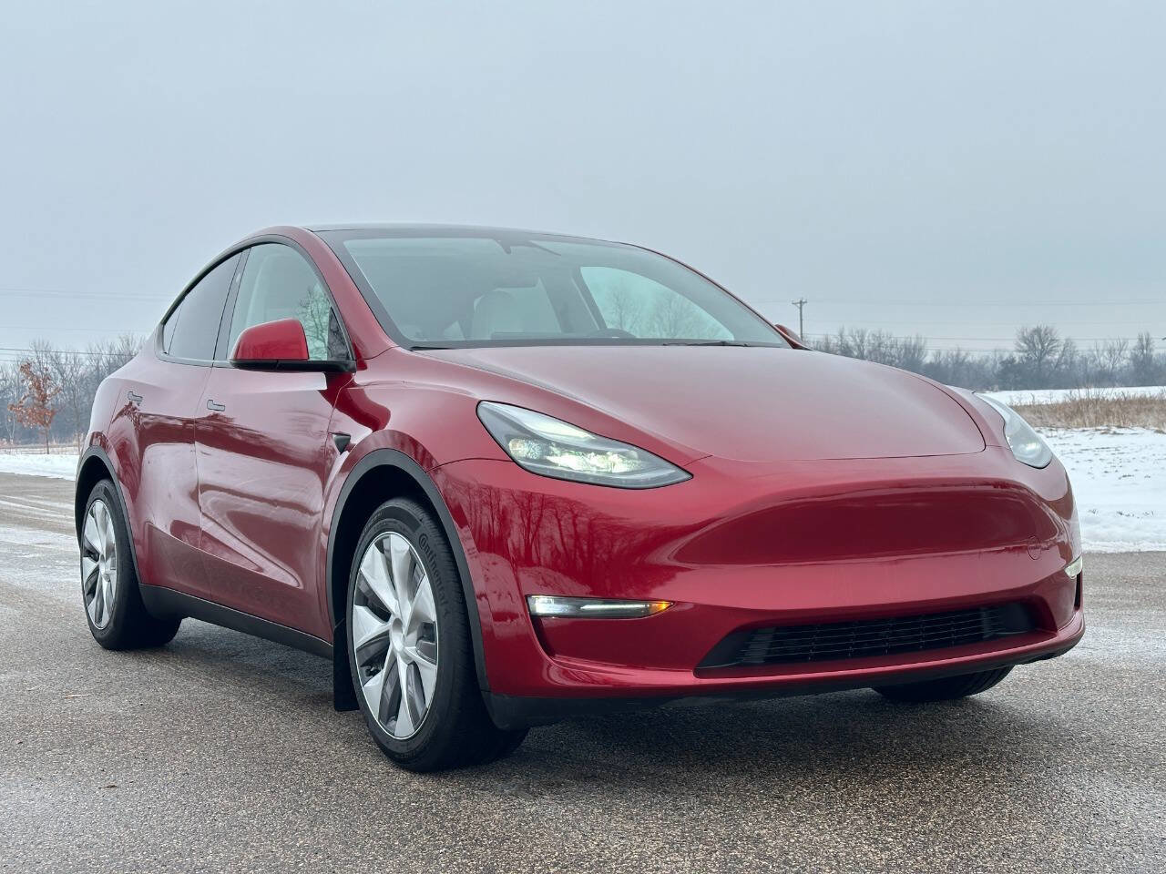 Used 2024 Tesla Model Y Long Range image 1