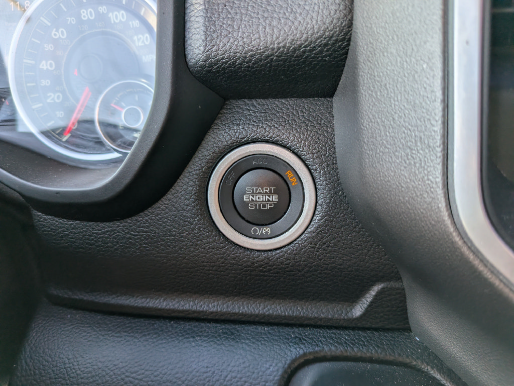 Used 2021 RAM 1500 Big Horn RWD image 24