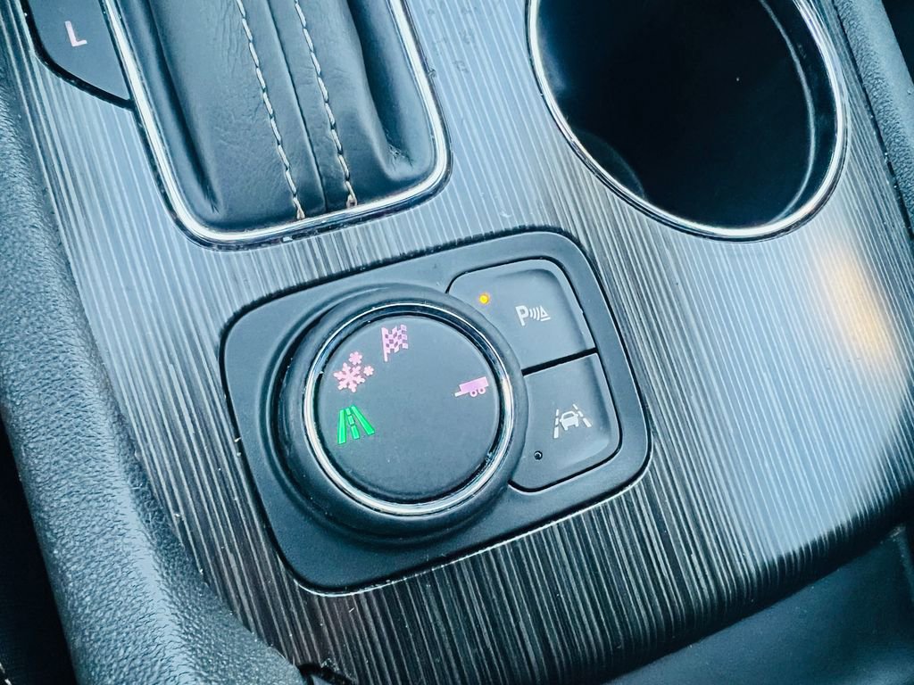 Used 2018 GMC Acadia SLT image 33