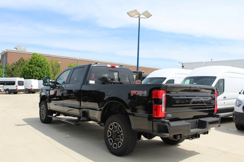 New 2026 Ford F350 Platinum w/ FX4 Off-Road Package AWD/4WD image 31