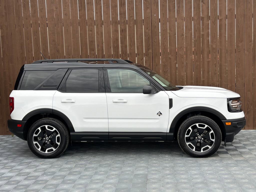 Used 2024 Ford Bronco Sport Outer Banks w/ Tech Package image 13