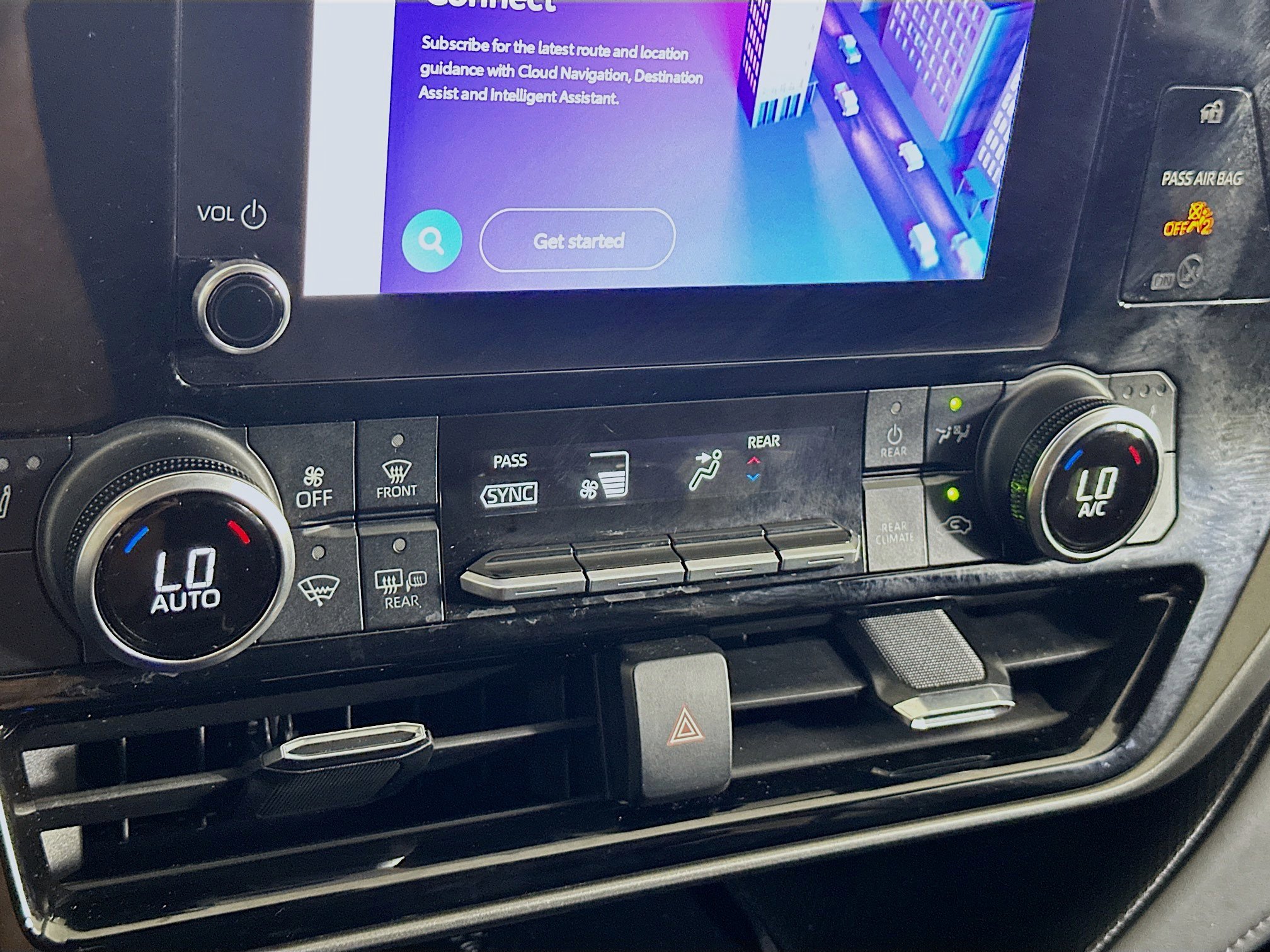 Used 2024 Toyota Highlander XLE image 23