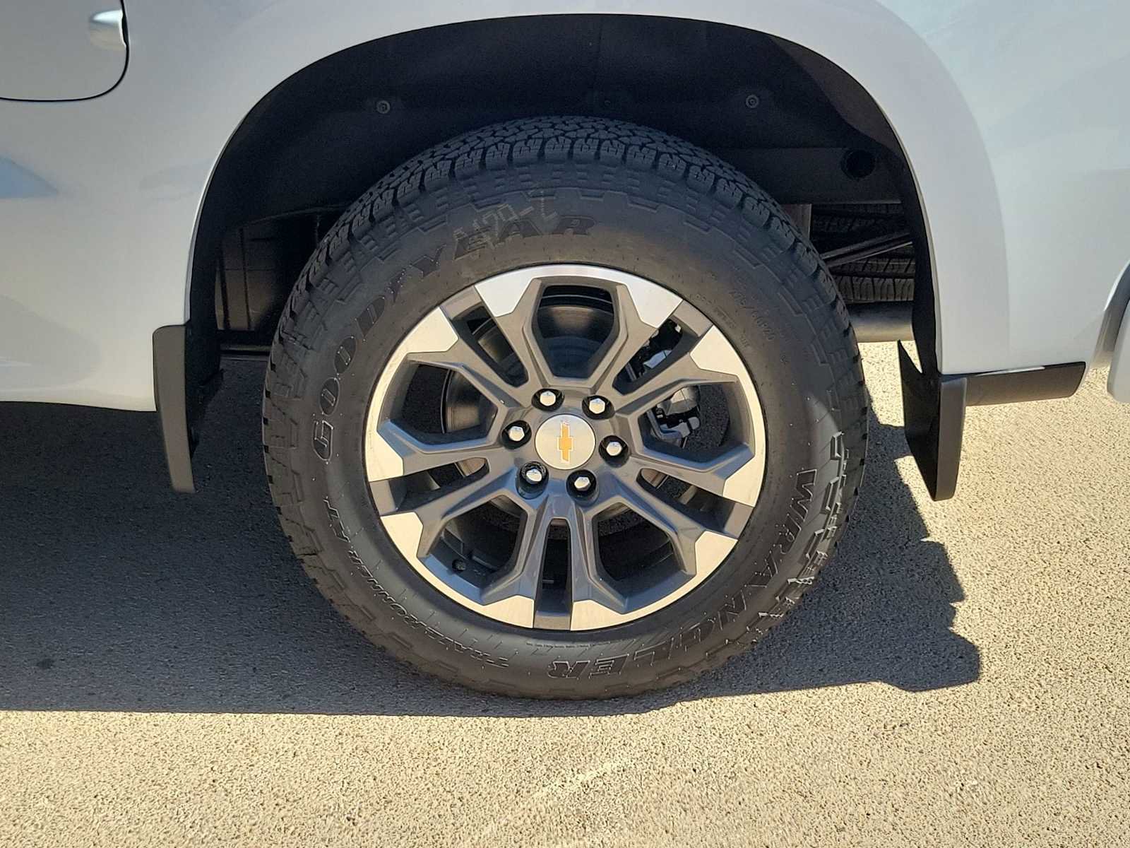 New 2026 Chevrolet Silverado 1500 High Country w/ Technology Package AWD/4WD image 12