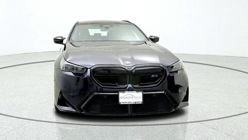 Used 2025 BMW M5 Touring w/ M Driver's Package AWD/4WD image 2