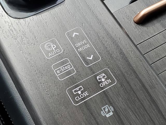 Certified 2023 Nissan Ariya FWD image 26