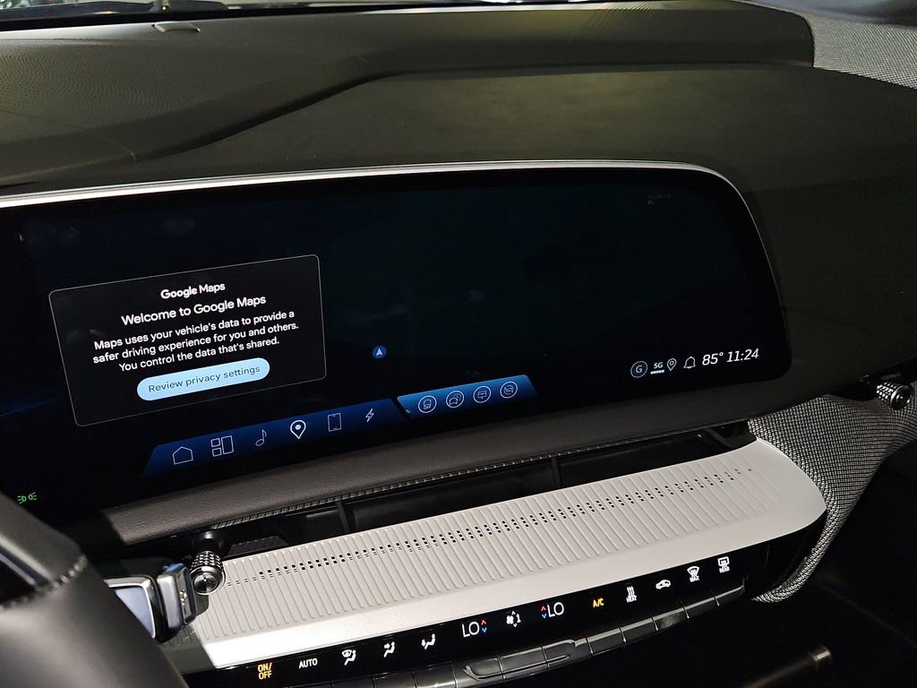 New 2025 Cadillac Optiq Sport 1 image 23