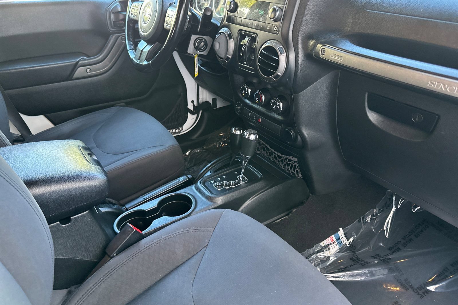 Used 2018 Jeep Wrangler Unlimited Sport S AWD/4WD image 16