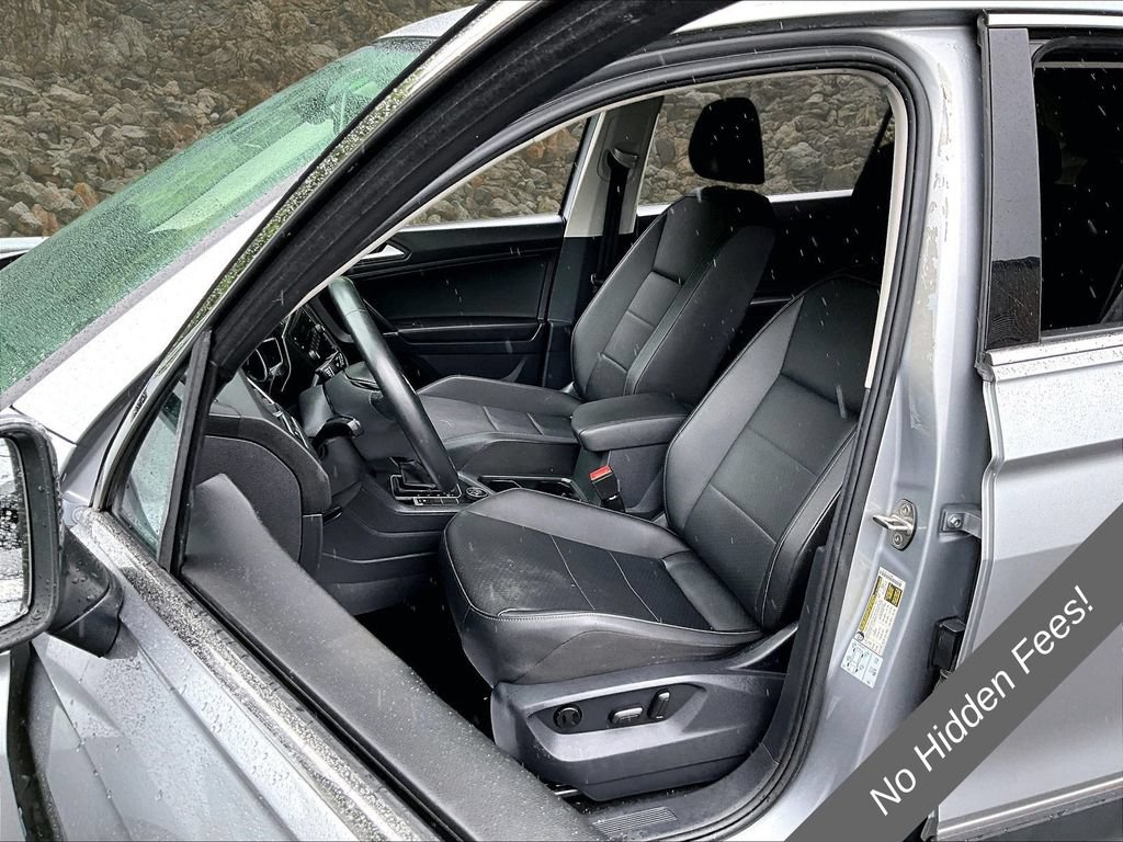 Used 2020 Volkswagen Tiguan SE w/ Panoramic Sunroof Package AWD/4WD image 21