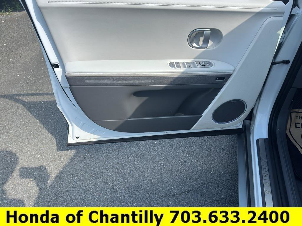 Used 2022 Hyundai Ioniq 5 Limited w/ Cargo Package AWD/4WD image 24