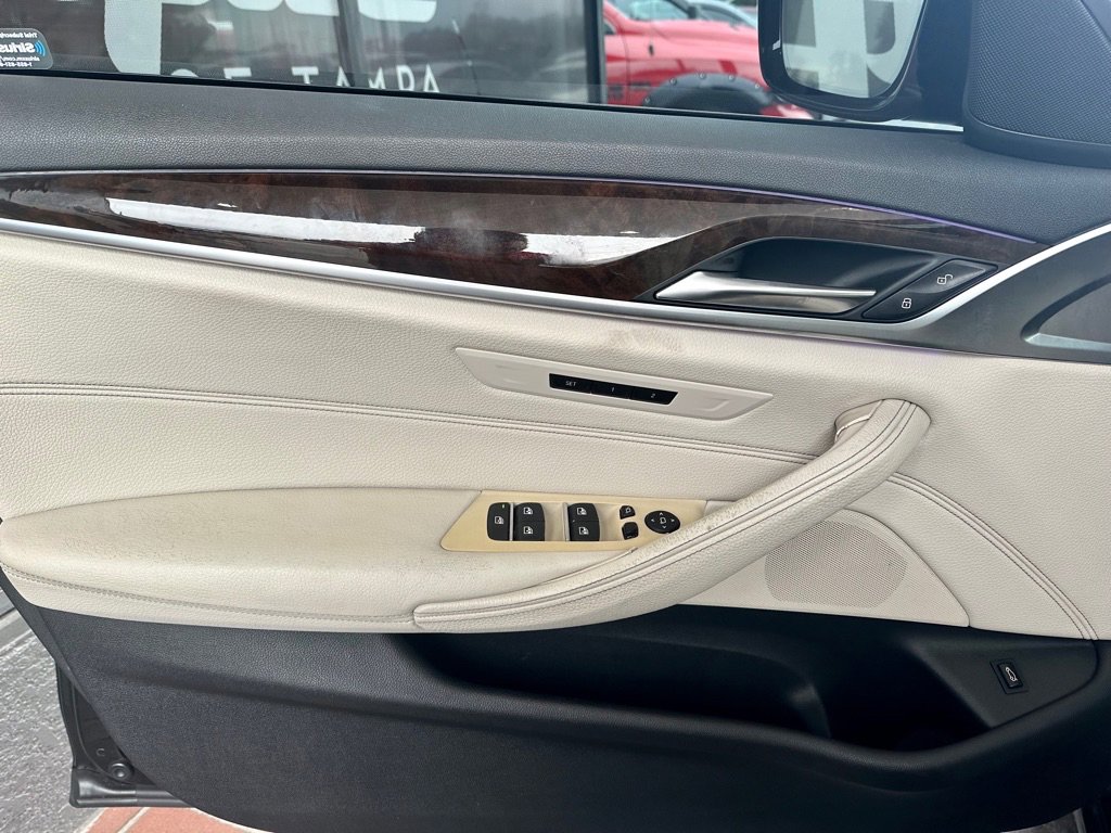 Used 2017 BMW 540i image 29