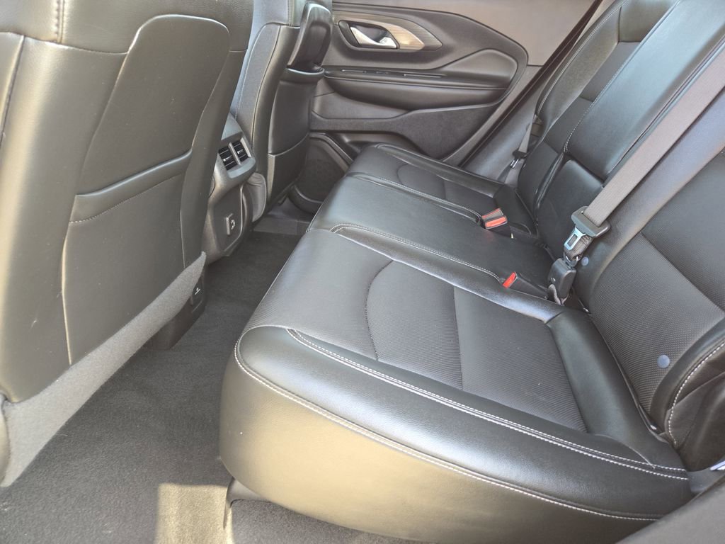 Used 2023 GMC Terrain SLT FWD image 31