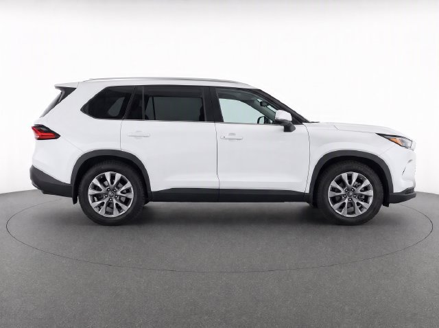 Used 2025 Toyota Grand Highlander AWD image 8