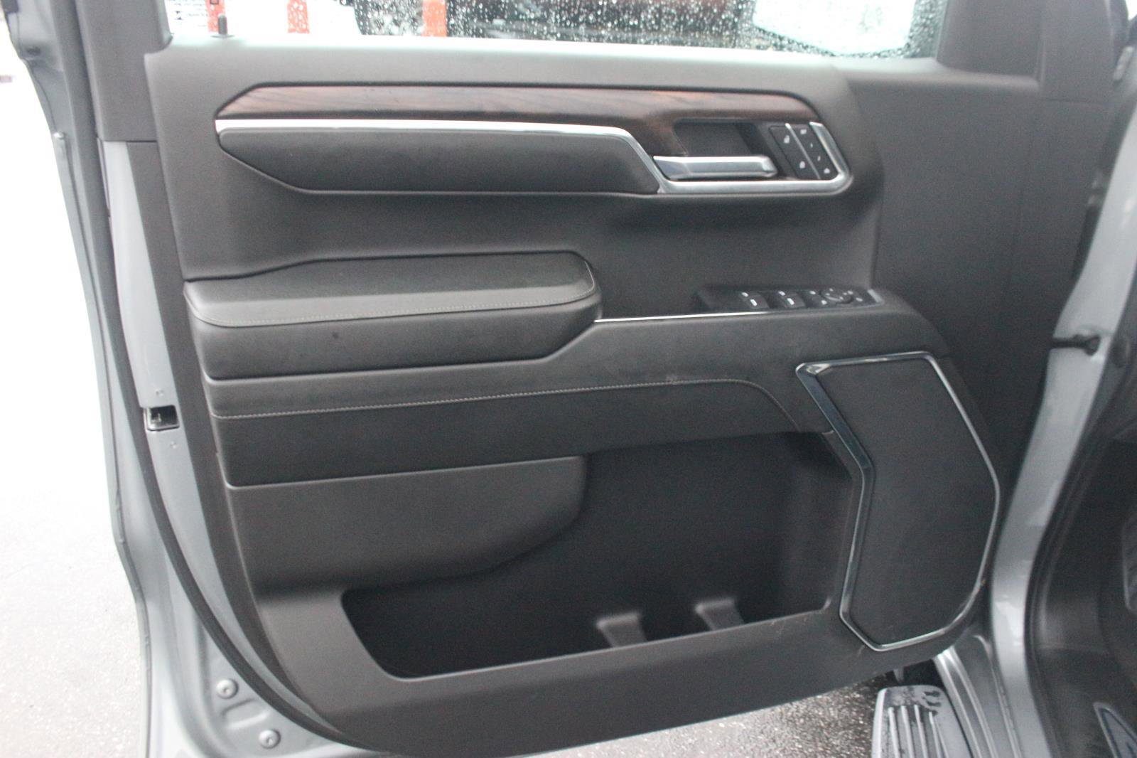 Used 2023 GMC Sierra 1500 SLT image 15