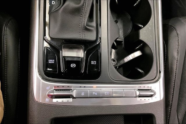 Used 2025 Kia Carnival SX Prestige FWD image 37
