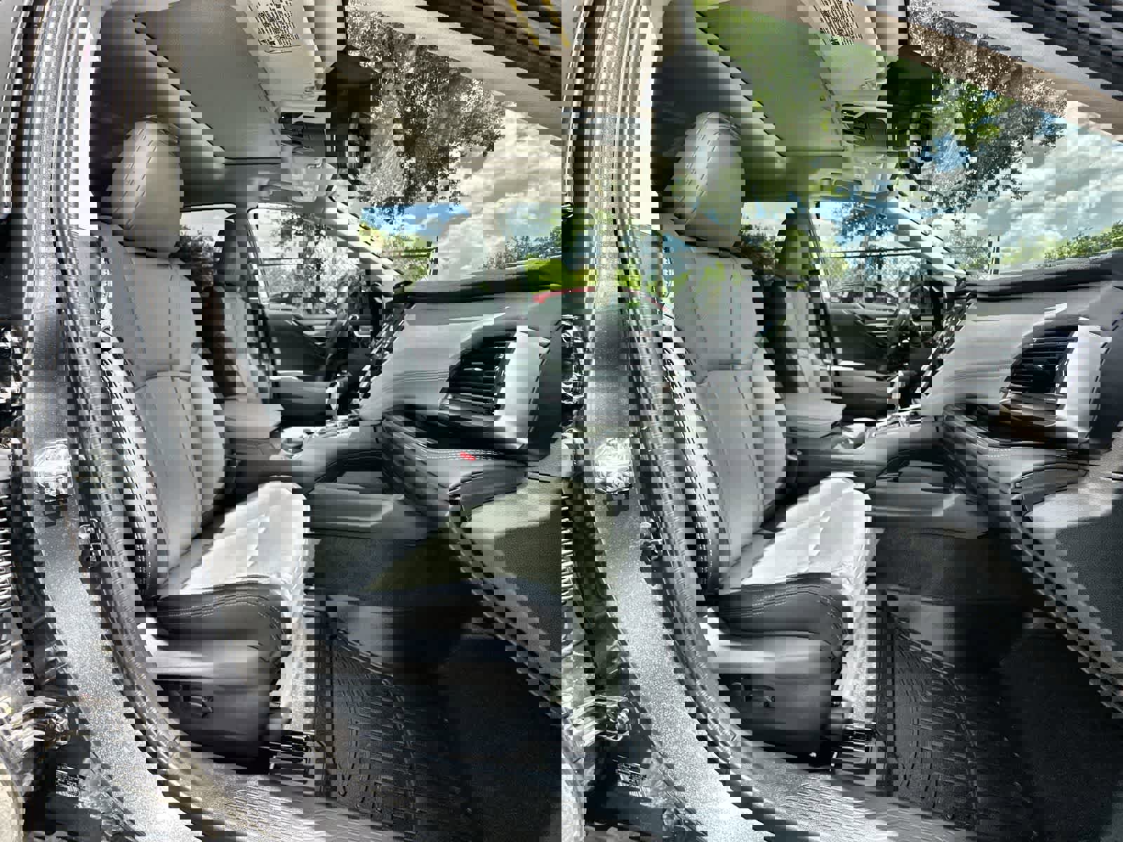 Used 2025 Subaru Outback Limited image 3