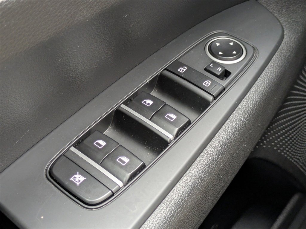 Used 2023 Kia Forte LXS w/ LXS Technology Package image 21