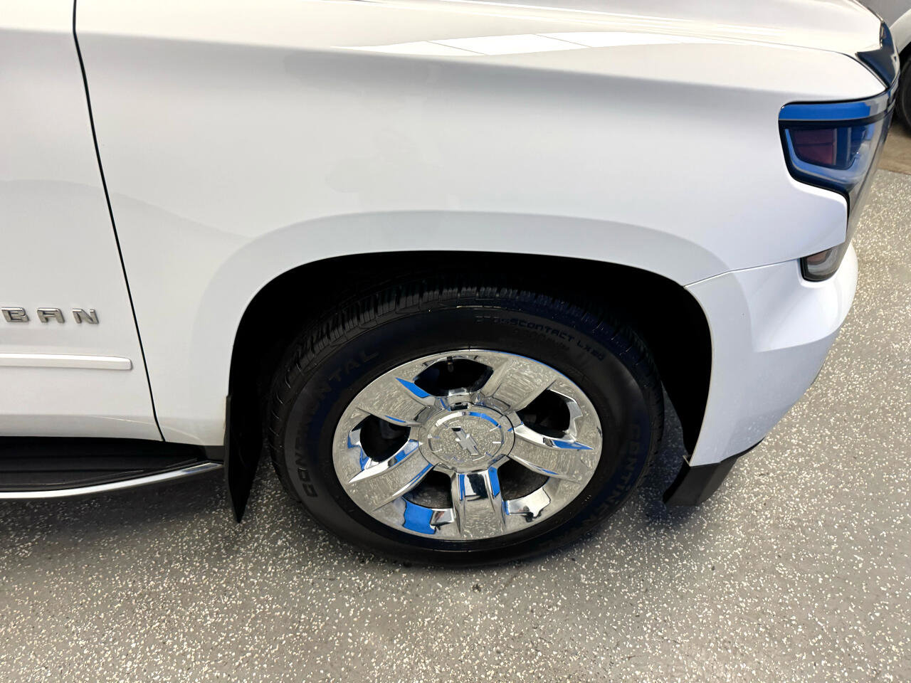 Used 2016 Chevrolet Suburban LTZ image 36