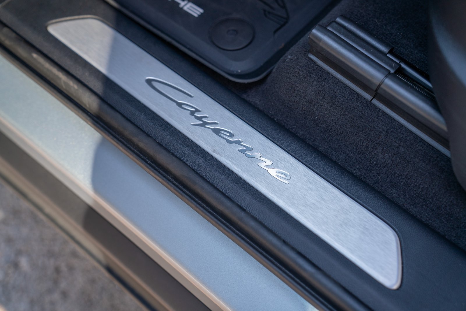 Certified 2026 Porsche Cayenne AWD/4WD image 12