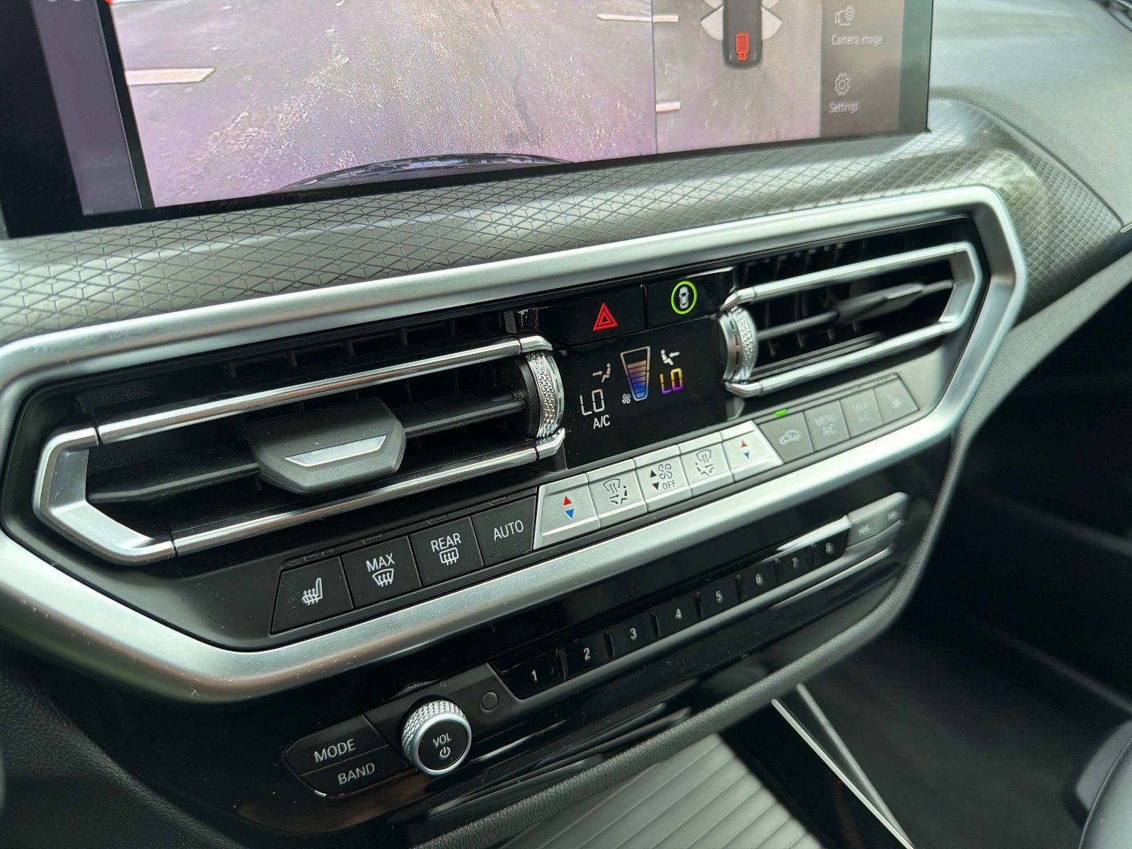 Used 2024 BMW X3 sDrive30i w/ Premium Package w/ZPA RWD image 44