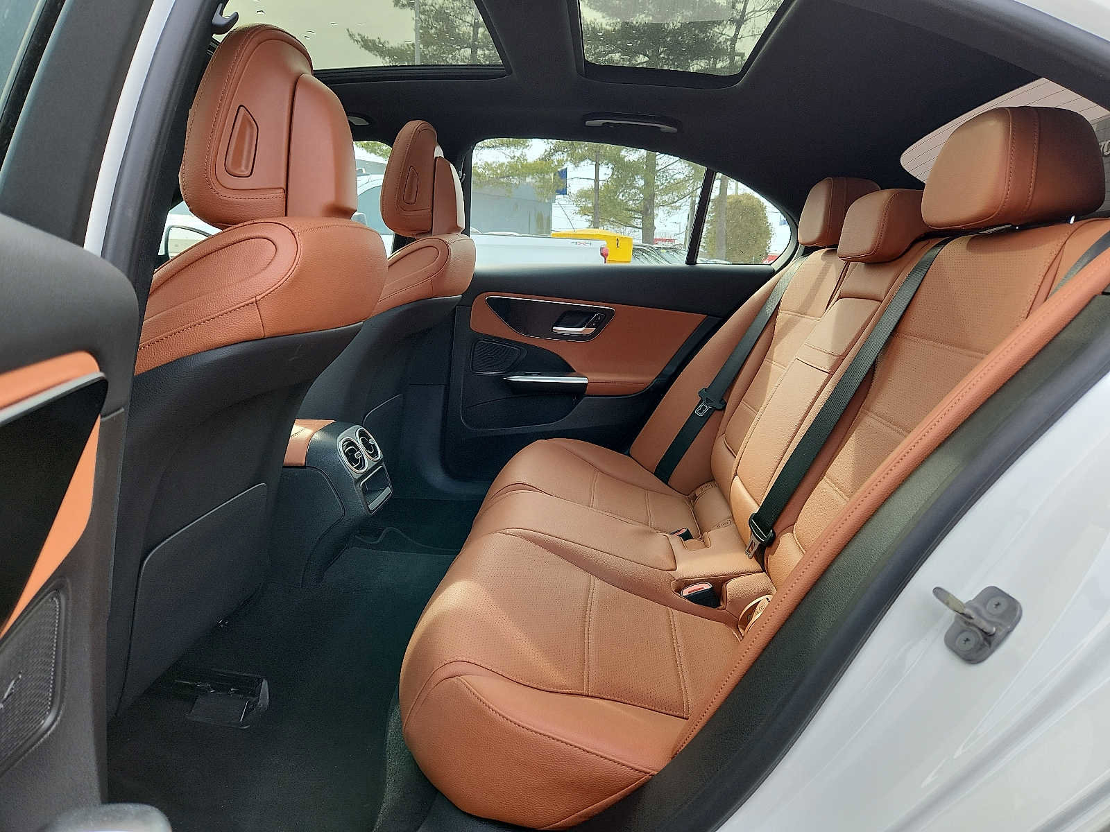 Used 2025 Mercedes-Benz C 300 4MATIC Sedan image 10