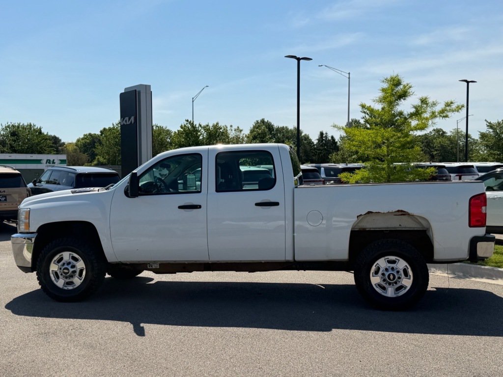 Used 2012 Chevrolet Silverado 2500 W/T w/ Snow Plow Prep Package AWD/4WD image 3