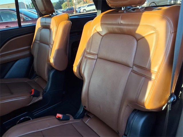 Used 2020 Lincoln Aviator Reserve w/ Elements Package Plus image 9