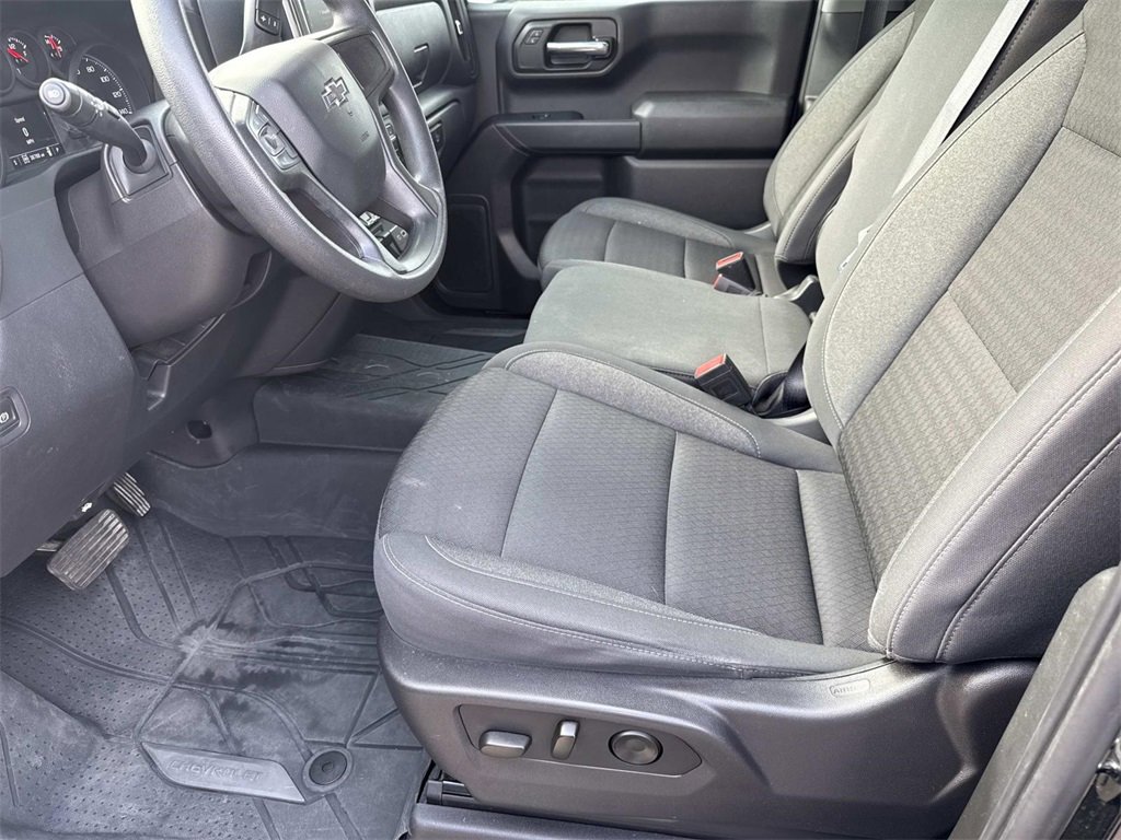 Used 2024 Chevrolet Silverado 1500 Custom Trail Boss w/ LPO, Dark Essentials Package image 13