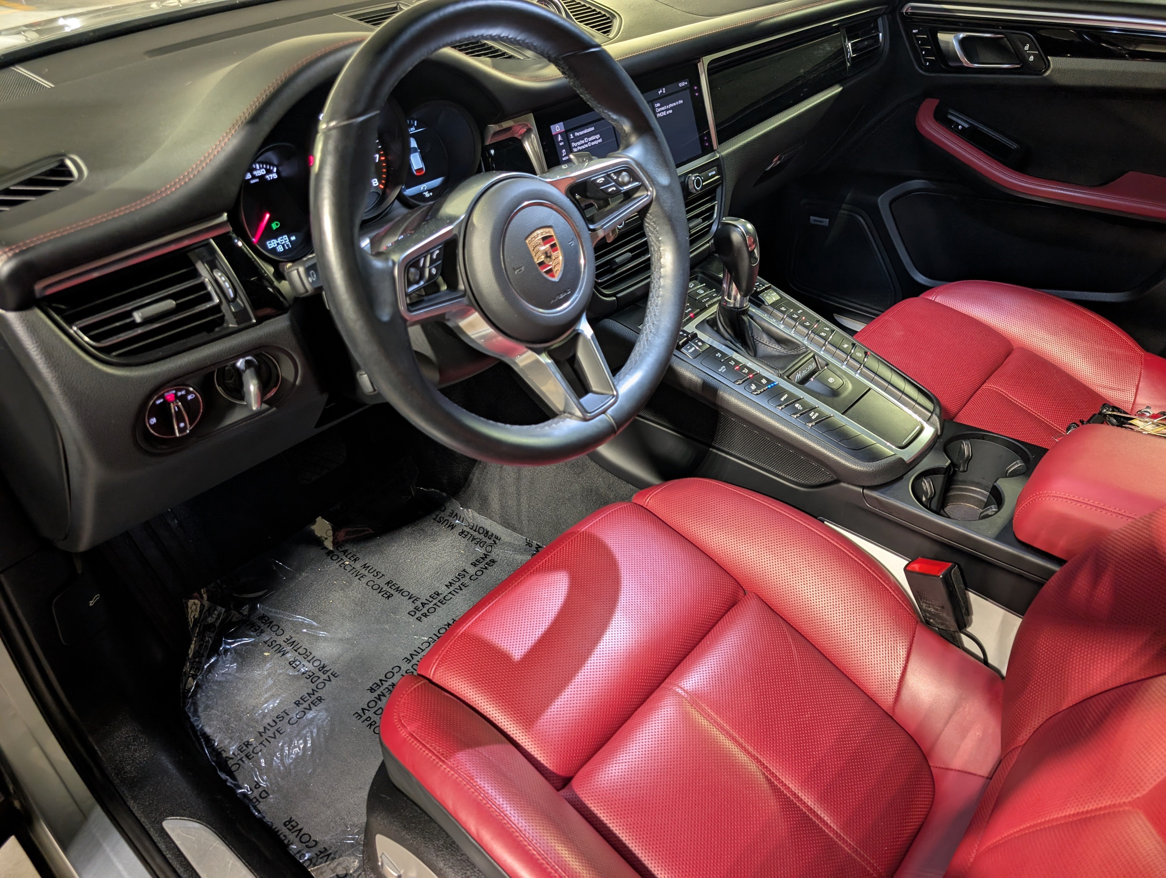 Certified 2020 Porsche Macan S AWD/4WD image 5