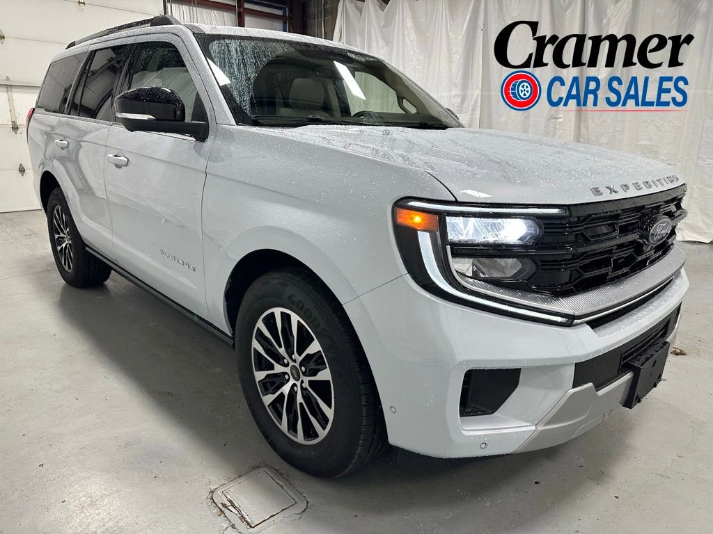 Used 2025 Ford Expedition Platinum AWD/4WD image 1