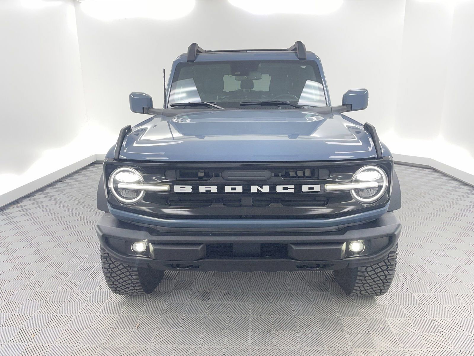 Used 2023 Ford Bronco Outer Banks w/ Sasquatch Package image 17