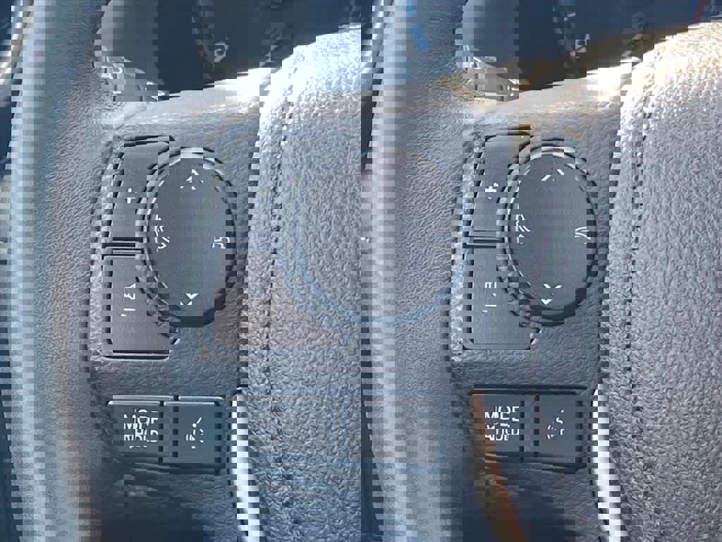 Used 2017 Toyota RAV4 XLE image 5