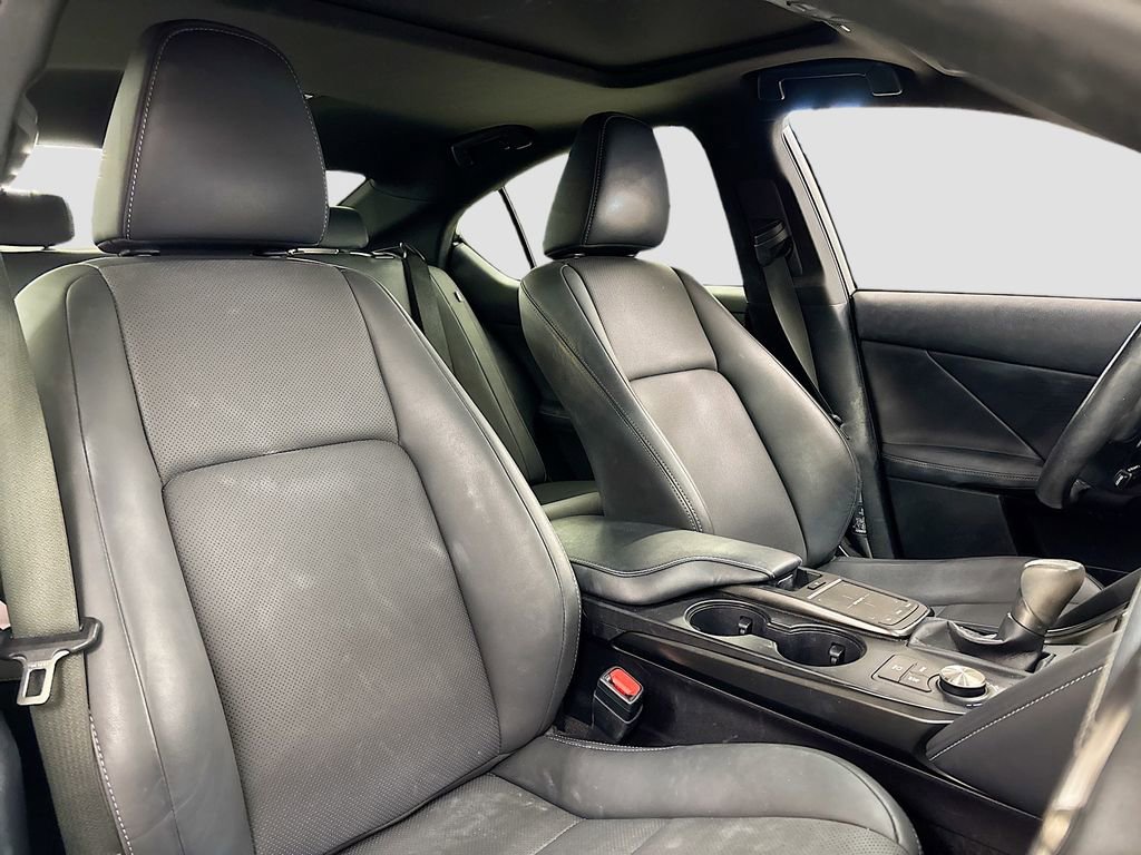 Used 2022 Lexus IS 300 w/ Premium Package RWD image 15