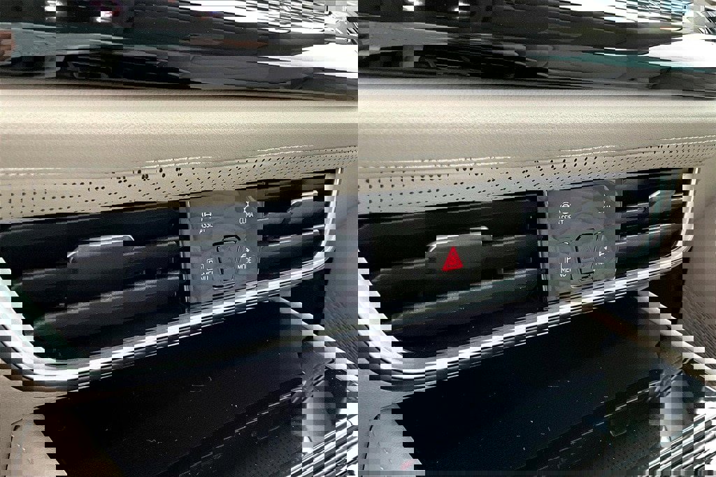 New 2026 Volkswagen Atlas SE image 27