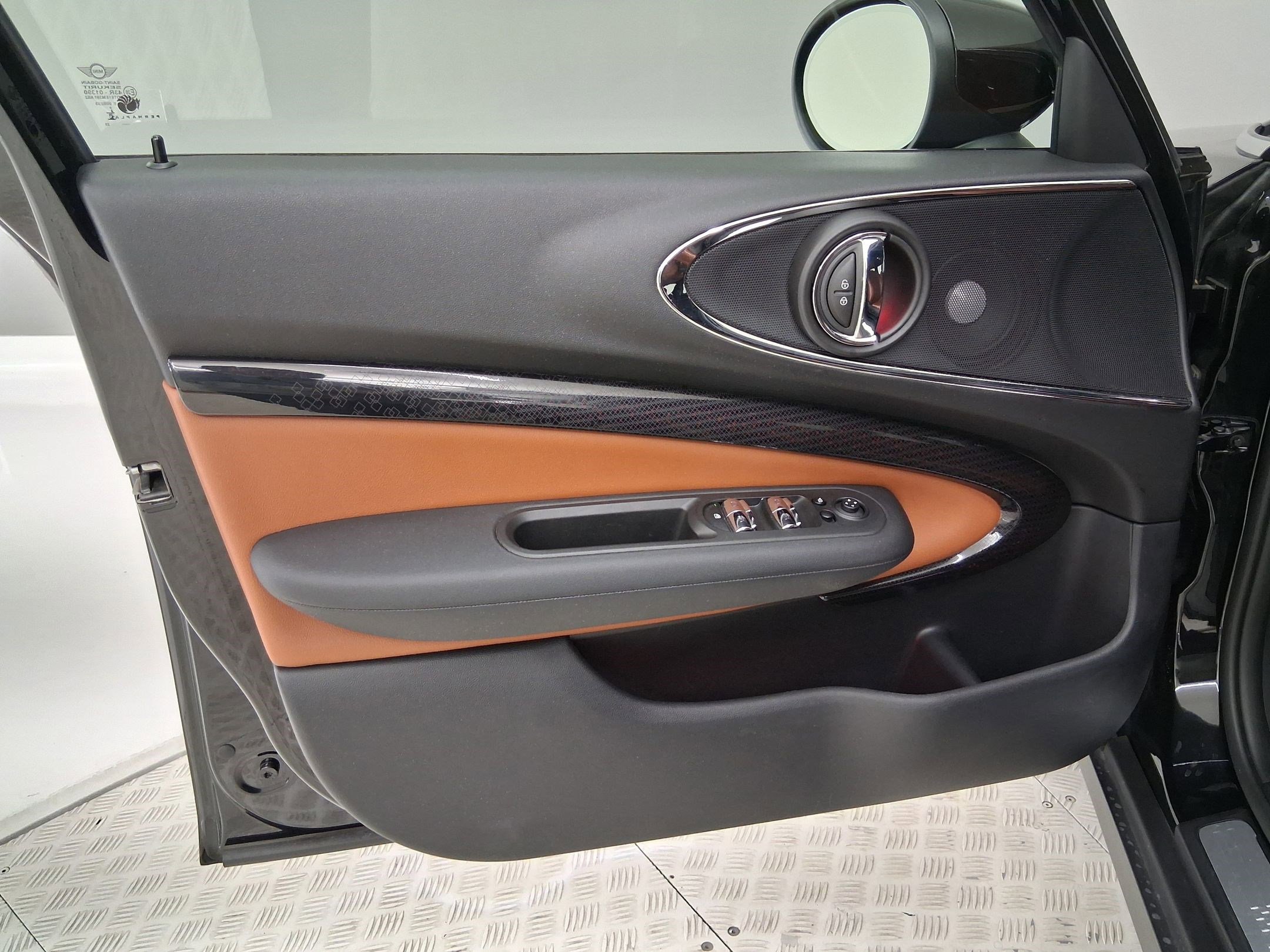 Certified 2024 MINI Cooper Clubman S image 12