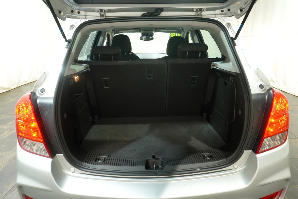 Used 2018 Chevrolet Trax LS AWD/4WD image 6